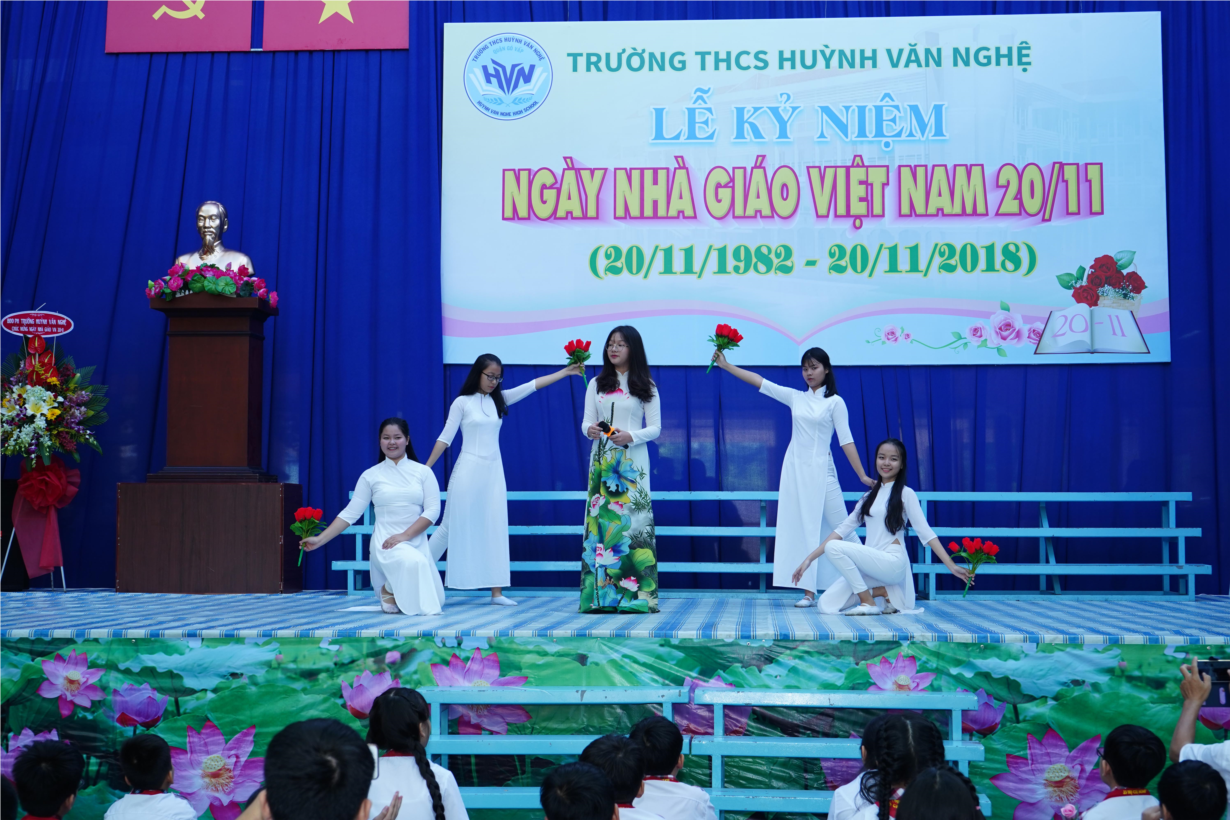 TAI07338 copy.jpg